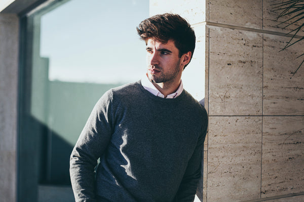 SERIEDAD ELEGANCIA focus