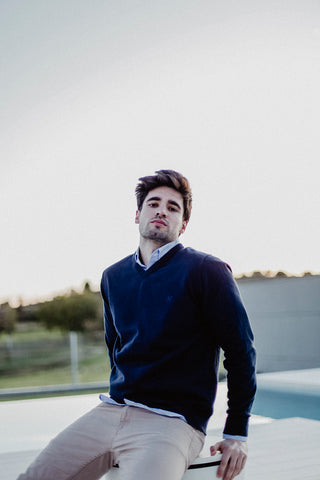 Jersey azul marino elegante